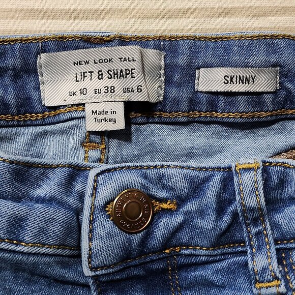 New Look Tall Lift & Shape Skinny Jeans - Picture 6 of 9